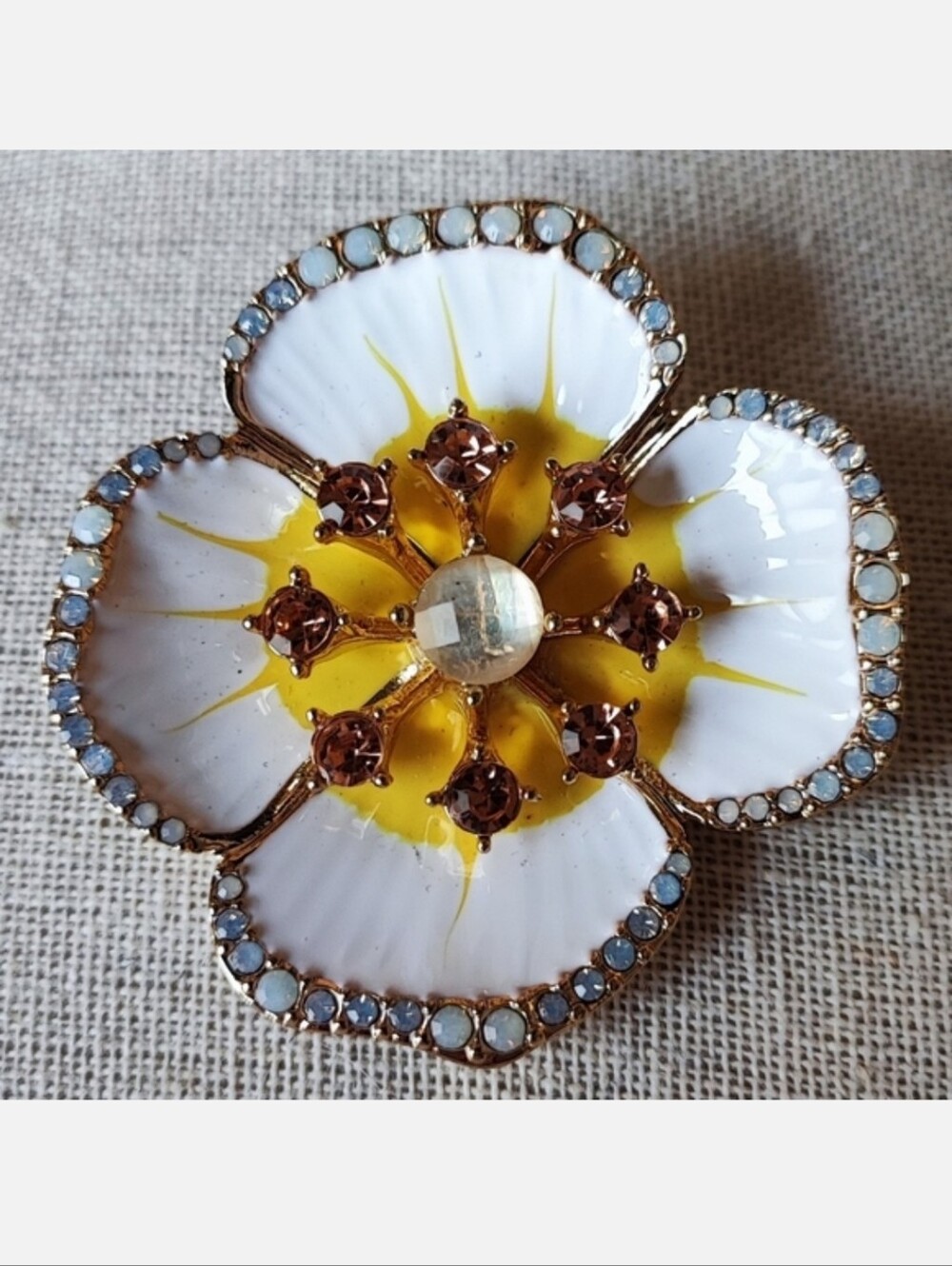 Anne Klein Dogwood Flower Gold Tone Brooch White Enamel Opaline New Never Worn